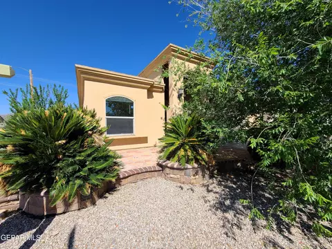 11453 Lucio Moreno Dr, El Paso, TX 79934