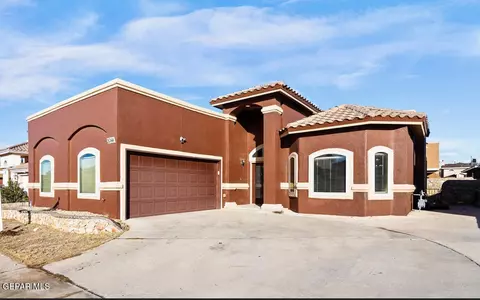 3044 Tierra Fresno Dr, El Paso, TX 79938
