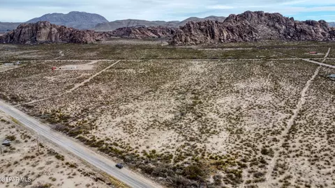 17520 Old Butterfield Trl, El Paso, TX 79938