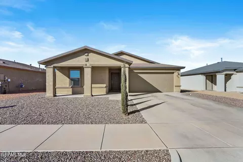 633 Nuevo Desierto Dr, Horizon City, TX 79928