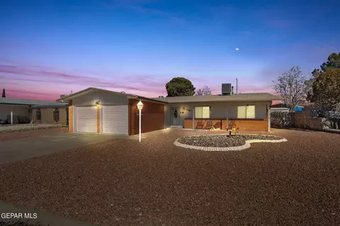 11081 Tom Shaw Dr, El Paso, TX 79936