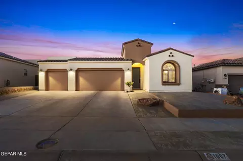 1087 Iron Hill Ave, Santa Teresa, NM 88008