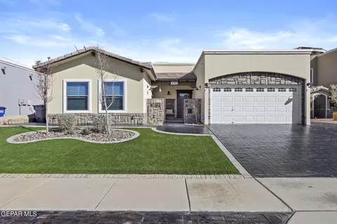 3092 Coyote Park Dr, El Paso, TX 79938