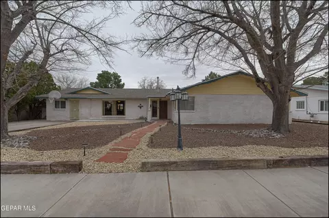 435 Palmer Rd, Las Cruces, NM 88005