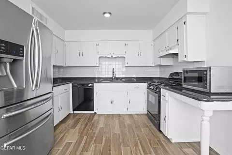 5529 Plainview Dr, El Paso, TX 79924 photo 9
