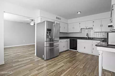 5529 Plainview Dr, El Paso, TX 79924 photo 7