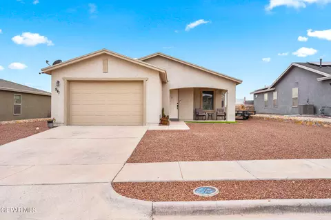 941 Galaxia Dr, Horizon City, TX 79928