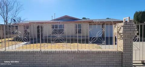 10812 Bywood Dr, El Paso, TX 79935