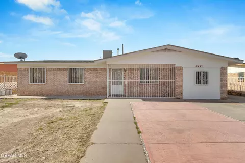 8432 Whitewater Ln, El Paso, TX 79907