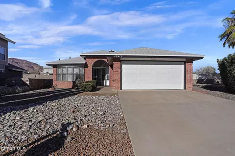 10917 Loma De Luz Pl, El Paso, TX 79934