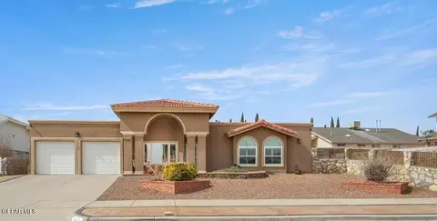 11209 Loma Del Sol Dr, El Paso, TX 79934