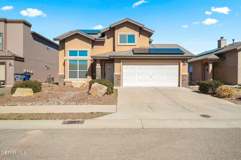 2957 Pino Triste Dr, El Paso, TX 79938