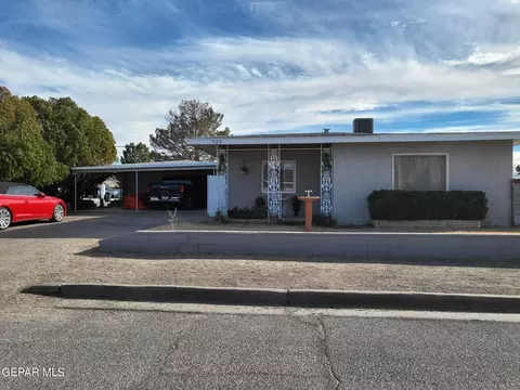 725 Houston St, Anthony, TX 79821