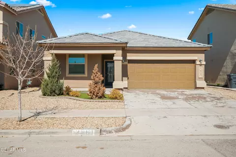 13561 Halifax St, Horizon City, TX 79928
