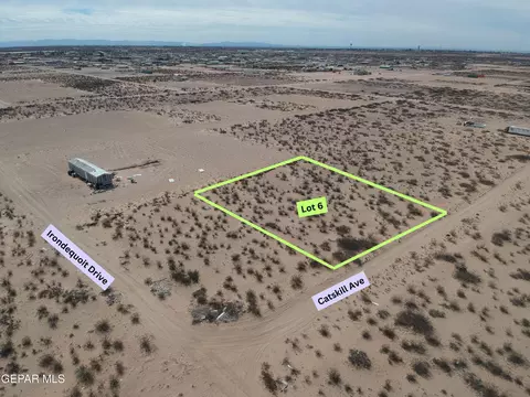 6 Catskill Ave, Horizon City, TX 79928