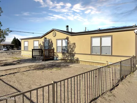 13301 Bridgeway Dr, Clint, TX 79836