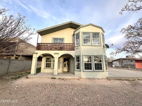 812 Willa Pl, El Paso, TX 79928