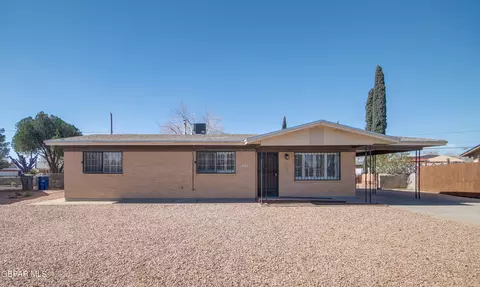 2609 Berwick Rd, El Paso, TX 79925