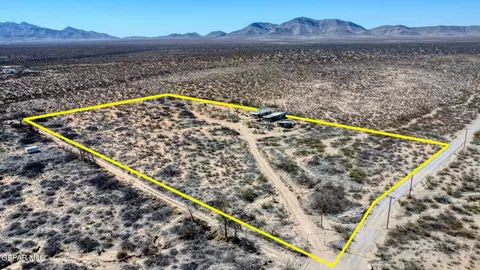 2975 Buenos Dias Ct, Chaparral, NM 88081