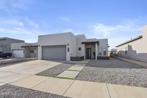 441 Beech Tree Dr, Horizon City, TX 79928