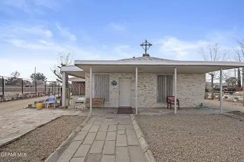 3851 Judy Marie Ln, El Paso, TX 79938