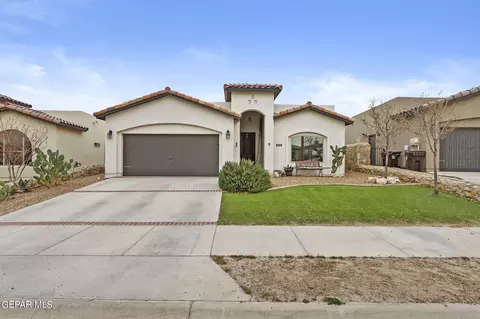 869 Maple Park Ave, Santa Teresa, NM 88008