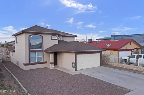 505 Valle Calido Dr, Socorro, TX 79927