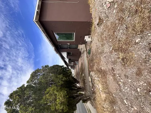 1500 N Copia St #1-4, El Paso, TX 79903