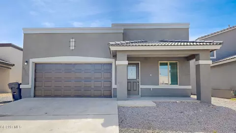 13752 Blackburn Ave, Horizon City, TX 79928