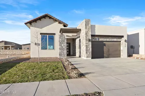 925 Ada Ln, El Paso, TX 79932