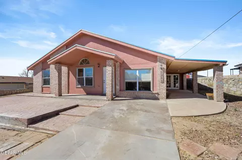 1204 Iguana Pl, Horizon City, TX 79928