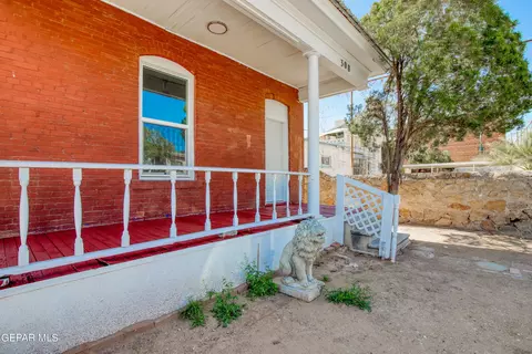 Exterior - 308 E River Ave, El Paso, TX 79902 photo 4 of 10