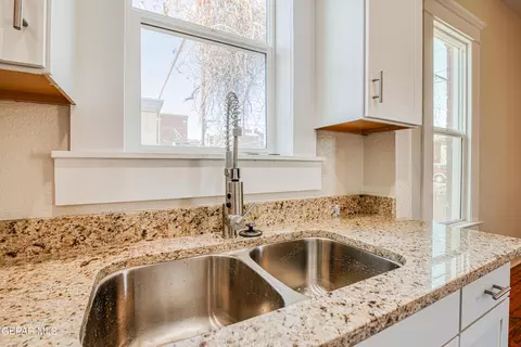 Kitchen - 308 E River Ave, El Paso, TX 79902 photo 4 of 4