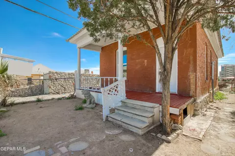 Exterior - 308 E River Ave, El Paso, TX 79902 photo 3 of 10