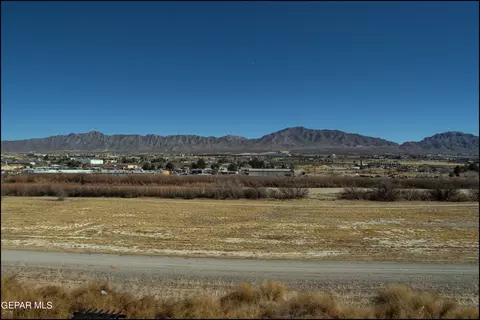 320 Rio Del Rancho Ct, El Paso, TX 79932