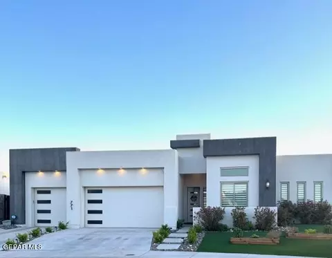 771 Lanner Dr, El Paso, TX 79928