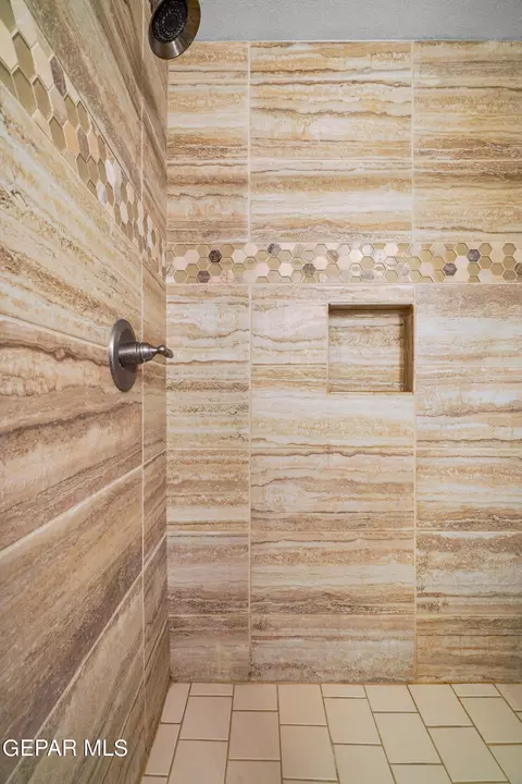 Bath - 15152 Method Ave, El Paso, TX 79938 photo 3 of 3