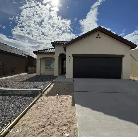 533 Paseo Modesto Dr, El Paso, TX 79928