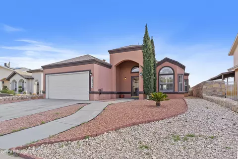 12712 Setting Sun Dr, El Paso, TX 79938