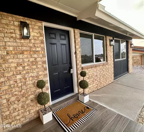 11564 Meadowbrook Dr, El Paso, TX 79936