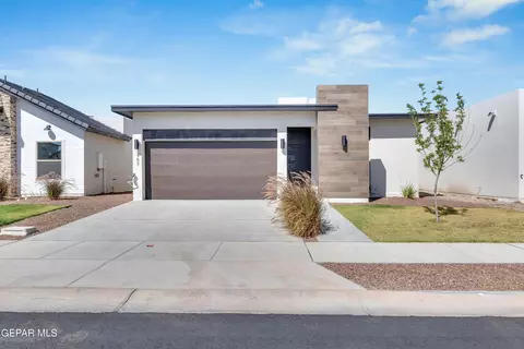 957 Aqueduct Ave, El Paso, TX 79932