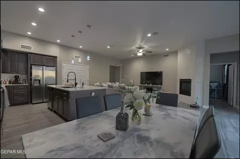 Dining - 7357 Skyrocket Dr, El Paso, TX 79911 photo 3 of 3