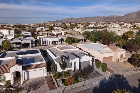 View/Area - 7357 Skyrocket Dr, El Paso, TX 79911 photo 2 of 18