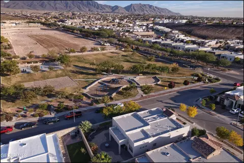 View/Area - 7357 Skyrocket Dr, El Paso, TX 79911 photo 17 of 18