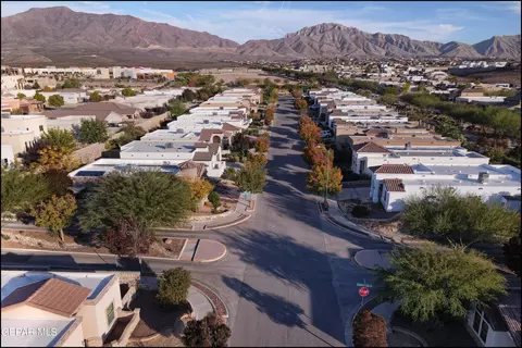 View/Area - 7357 Skyrocket Dr, El Paso, TX 79911 photo 12 of 18