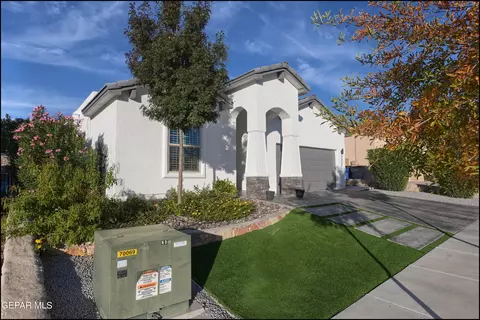 7357 Skyrocket Dr, El Paso, TX 79911