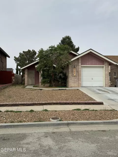 3184 Queens Garden Cir, El Paso, TX 79936