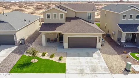 4072 Desert Nomad Dr, El Paso, TX 79938