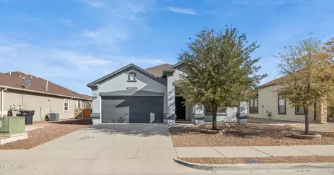 14285 Desert Sky Dr, Horizon City, TX 79928