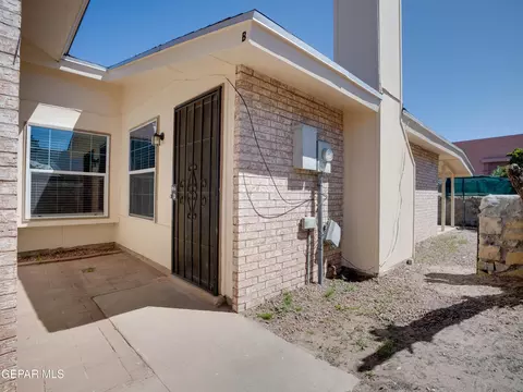 1316 Trudy Elaine Dr #B, El Paso, TX 79936